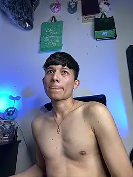 Онлайн чат XXX bryan_hot_23
