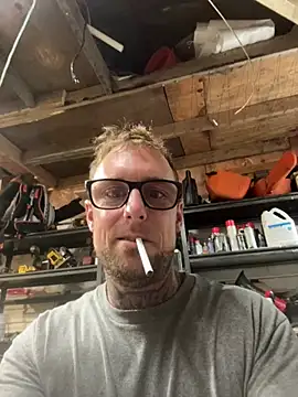 Chat XXX en directo de WIDBIGWHITECOCK