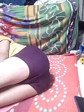 Burhade-- Adlı Modelin Canlı XXX Sohbeti
