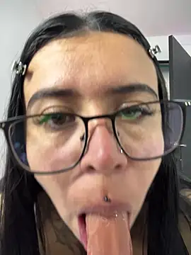 XXX chat uživo modela Devilsweet17