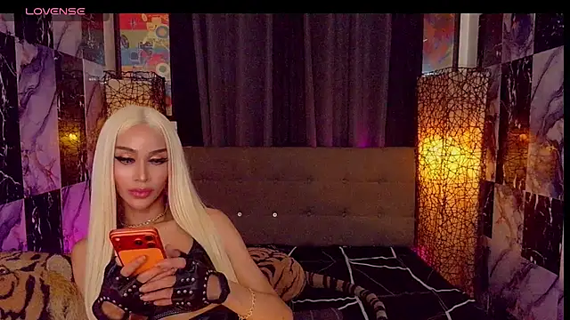 SeductiveSamanthaTS Adlı Modelin Canlı XXX Sohbeti