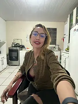 Chat +18 de RAIRAsexy ao vivo