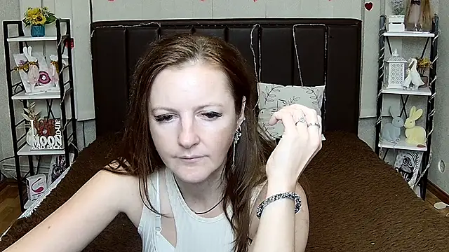 Živý XXX chat MeganPirs