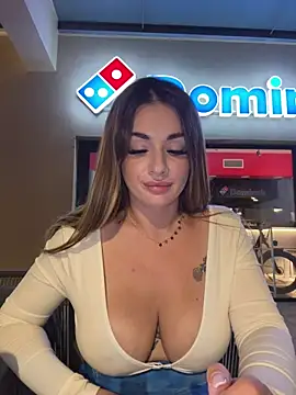 IsabellaEtthan's Live XXX Chat