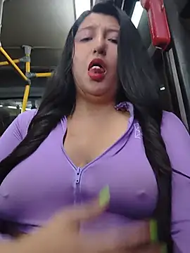 Melany_daring élő XXX-chatje