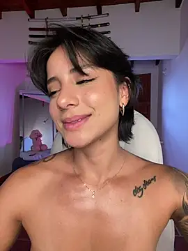 Ale_Lewis Chat XXX live