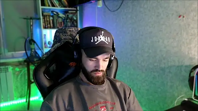 _Serious_Man Chat XXX live