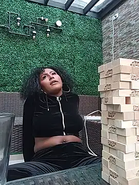 Chat +18 de Emma_Dancer ao vivo