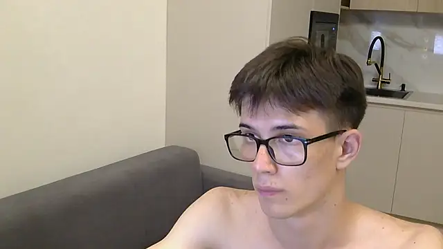 Živý XXX chat ElijahTarlet