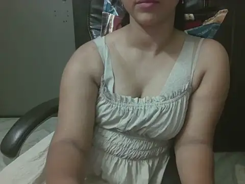 צ'אט XXX בשידור חי של Adaa7