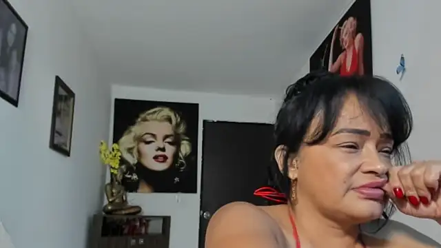 Czat XXX na żywo – seleneh