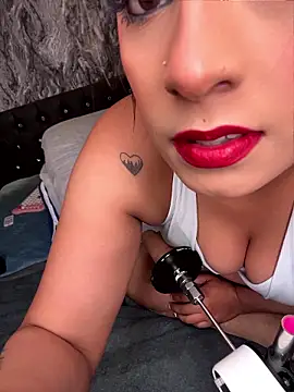 Nicky_gh Live XXX-chat