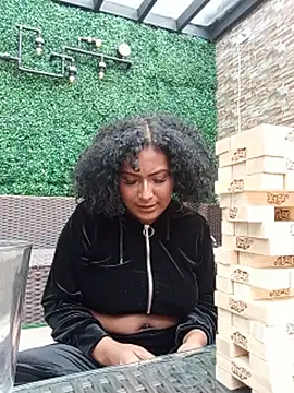Emma_Dancer élő XXX-chatje
