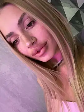 Chat XXX en directo de Elizabeth_Tay