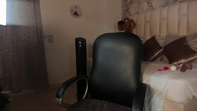 Chat XXX en directo de cloe_glace