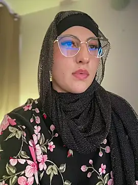 Badra_Abaid Live XXX-chat