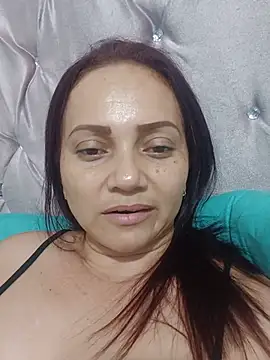 Amanda39's Live XXX Chat