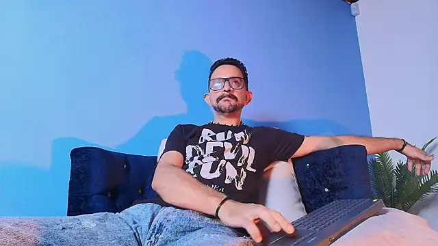pigbananax Adlı Modelin Canlı XXX Sohbeti