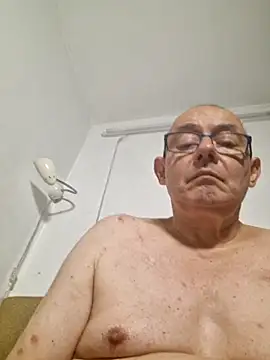 Živý XXX chat Marlon92700