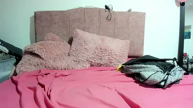 Chat +18 de EmmaHole_ ao vivo