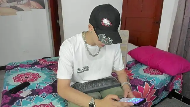Vlad__night লাইভ XXX চ্যাট