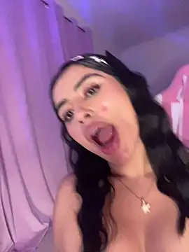 Emily-14 现场XXX聊天