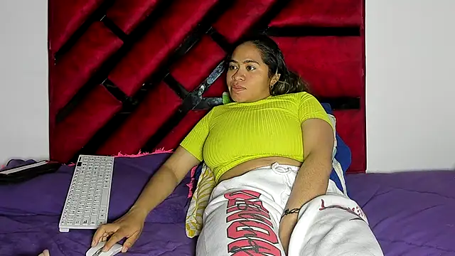 hot_lady19 élő XXX-chatje
