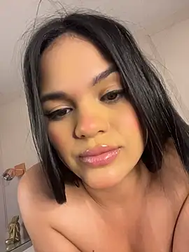 Bella-Ferrer Live XXX-Chat