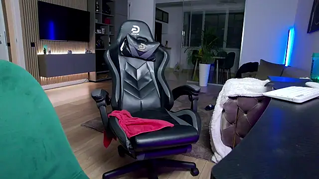 UbbeViking live XXX chat