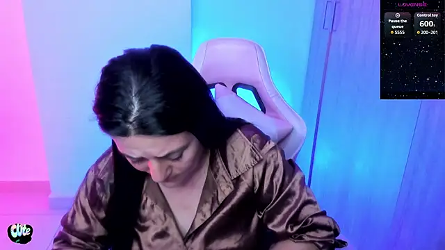 دردشة Saskyaa الجنسية المباشرة
