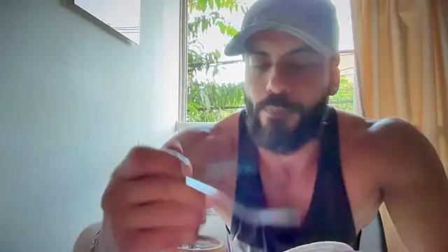 Chat +18 de romeolovedark ao vivo