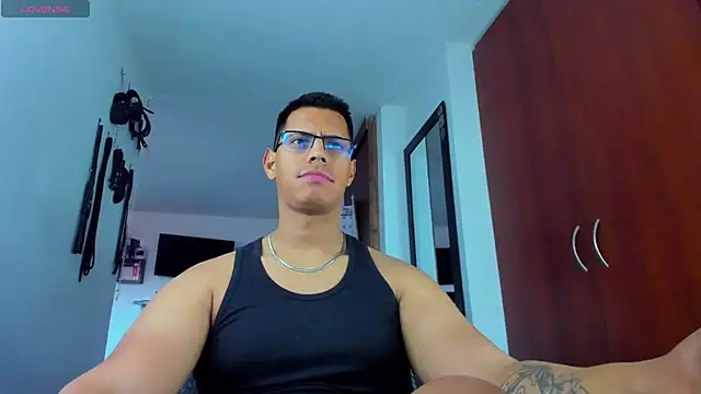 _John_Boy_ live XXX chat