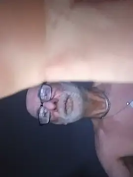 Toby2712 – Naživo XXX chat