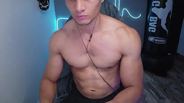 Stylish_man Adlı Modelin Canlı XXX Sohbeti