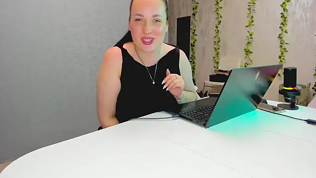 Yesss_Lilith Chat XXX in diretta