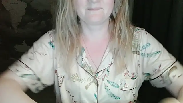 Zaliraa's Live XXX Chat