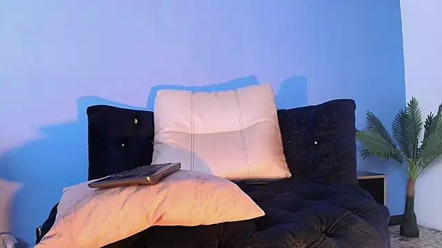 pigbananax's Live XXX Chat