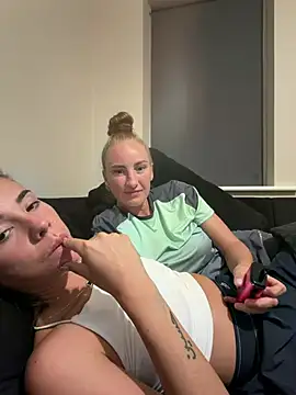 Czat XXX na żywo – Emilyangelxx