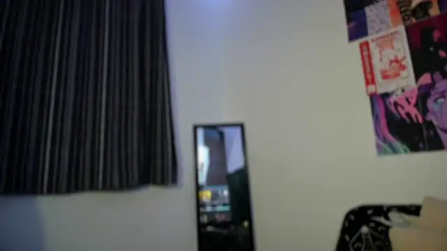 ZOREN33 Chat XXX in diretta