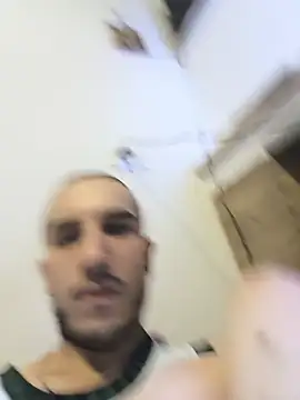 Padrone990 Chat XXX in diretta