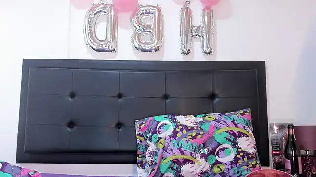 Chatroom XXX en direct de BustyGlow