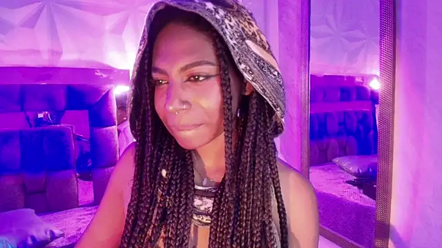 Queen_perla_ Live XXX-chat