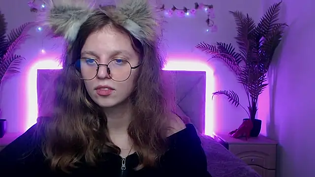 Chatroom XXX en direct de AnniBrown_