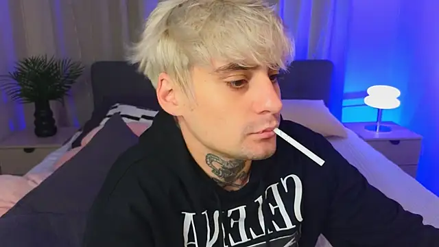 XXX chat uživo modela drillfi11