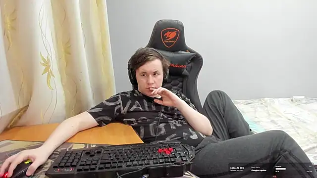 iliaskrislove 라이브 XXX 채팅