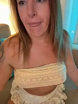 ChristinaSiemone Adlı Modelin Canlı XXX Sohbeti