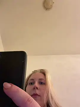 TrueSexyCrime élő chatszobája