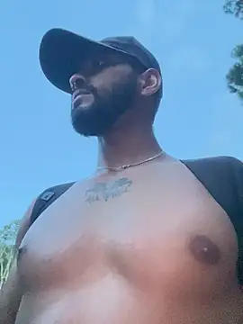 bigblack0111 লাইভ XXX চ্যাট
