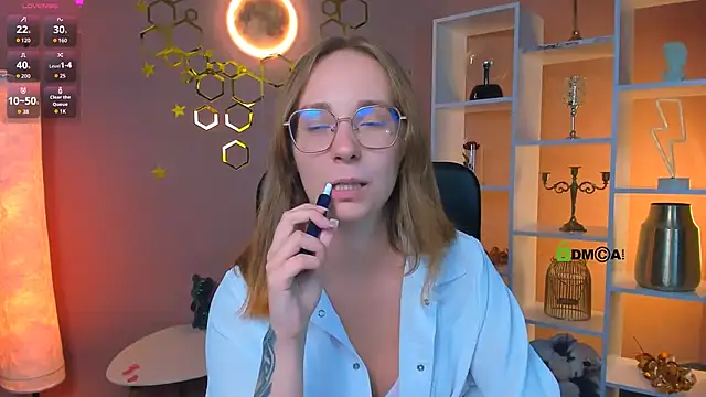 Онлайн чат XXX evalora_vei