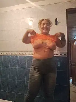 Chatroom XXX en direct de CurvyHeat